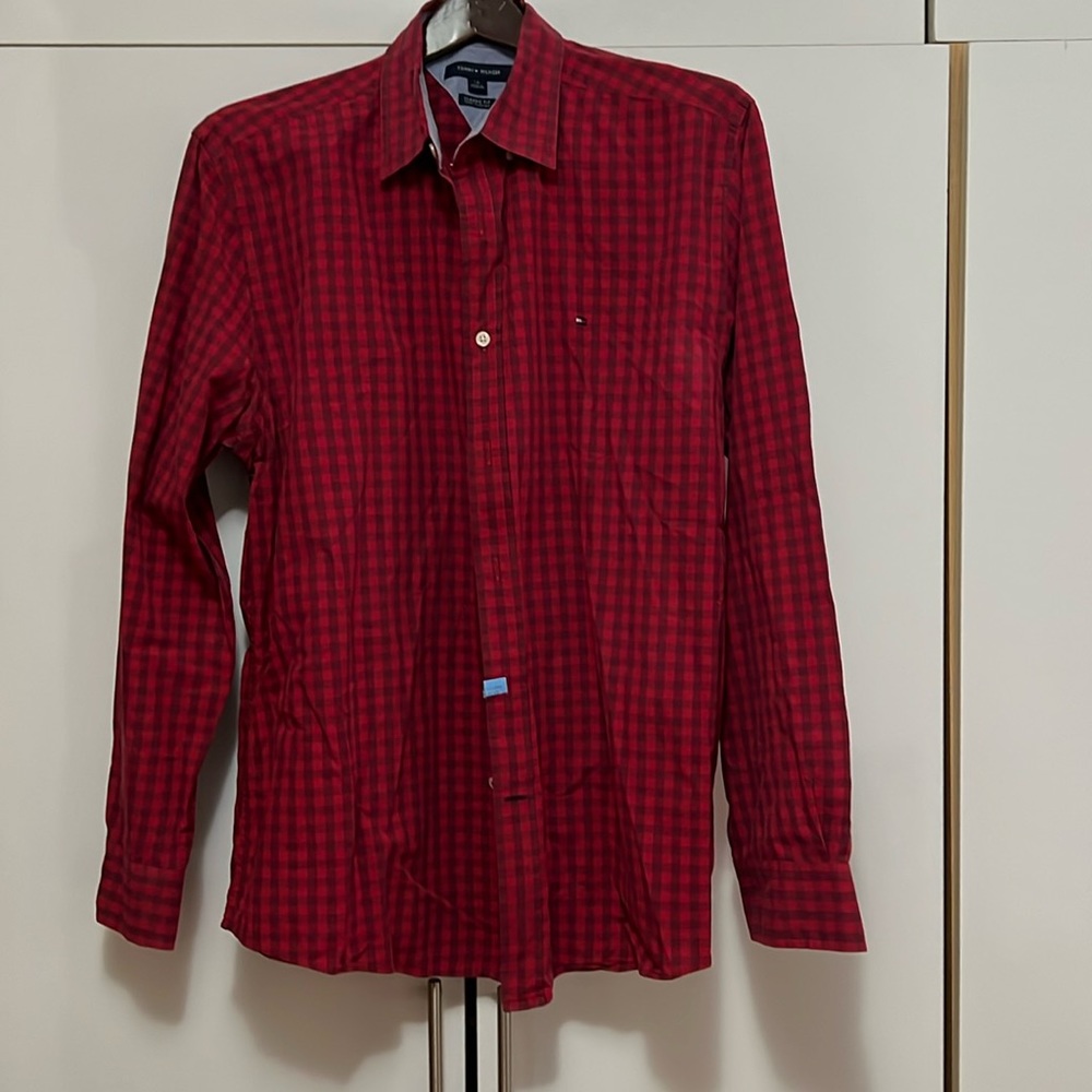 Tommy Hilfiger. Men’s T shirt 👔